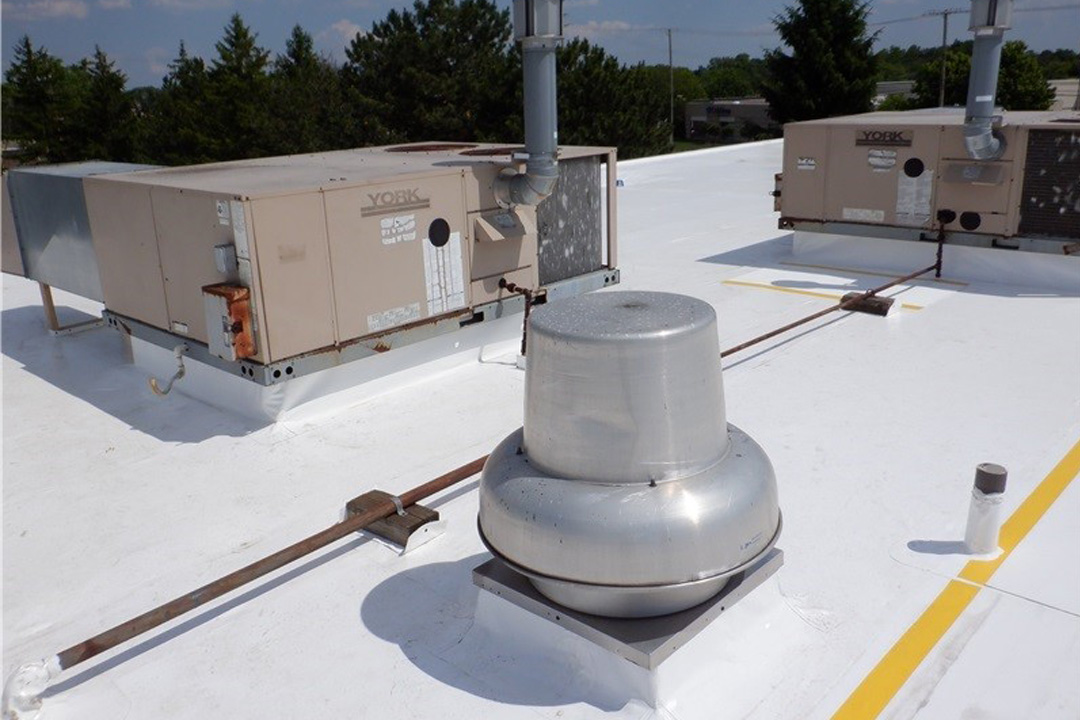 commercial-roof-repairs-in-Fraser-Michigan