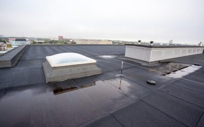 Choosing Commercial Roof Repair vs. Replacement